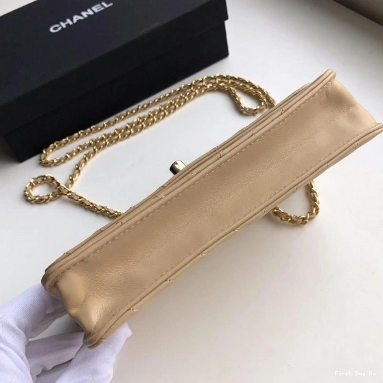 First Bag Ru CHAIN WALLET CHANEL 0820
